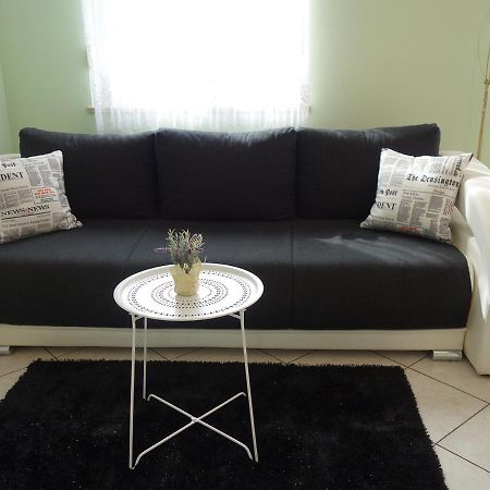 Apartment Melli Pula Ngoại thất bức ảnh