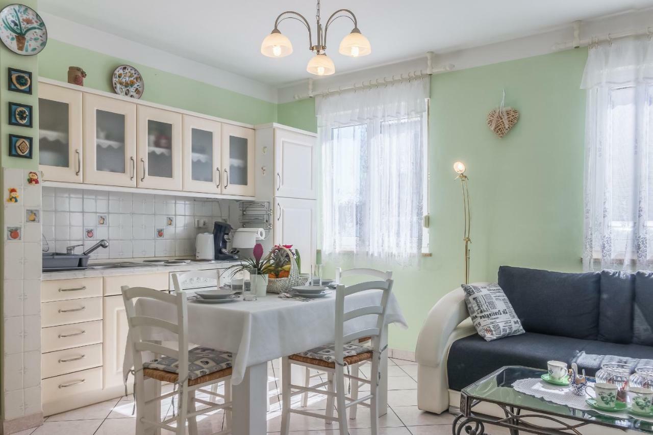 Apartment Melli Pula Ngoại thất bức ảnh