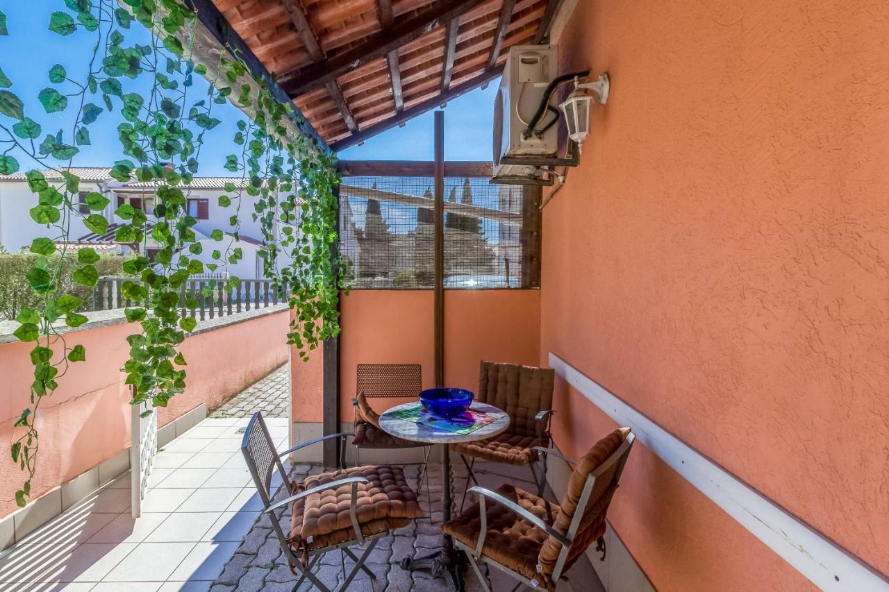 Apartment Melli Pula Ngoại thất bức ảnh