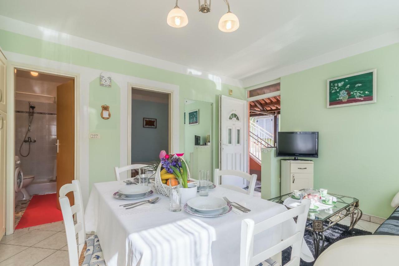 Apartment Melli Pula Ngoại thất bức ảnh