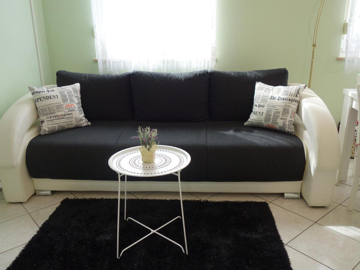 Apartment Melli Pula Ngoại thất bức ảnh